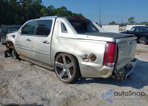 2010 Cadillac Escalade Ext Luxury z USA, uszkodzony, nr VIN 3GYVKMEF0AG208326